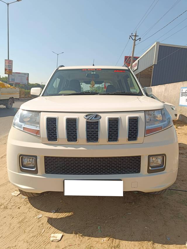 https://images10.gaadi.com/usedcar_image/4297782/original/processed_7ea617ef025f57cab69e3c2999a26e97.jpg?imwidth=6400