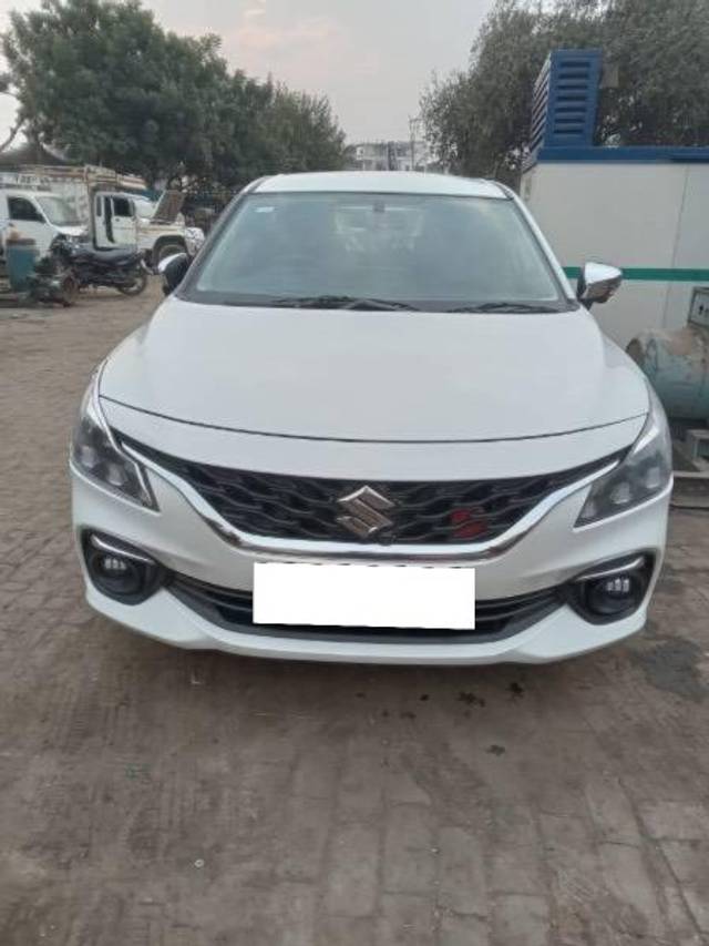 https://images10.gaadi.com/usedcar_image/4297785/original/processed_39f582f0-d86f-4495-b9c5-bf1ee10636bb.jpeg?imwidth=6400