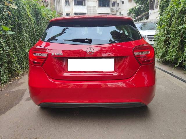 https://images10.gaadi.com/usedcar_image/4297795/original/processed_8e8012e83ec7c9ecc99cb9aaf6572dde.jpeg?imwidth=6401