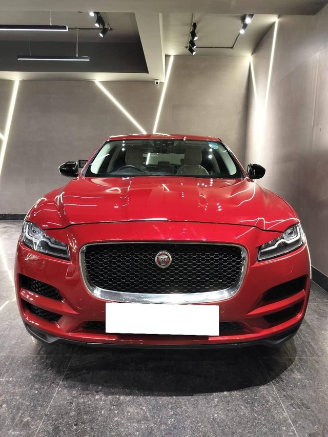 Second-hand 2018 Jaguar F-Pace Prestige 2.0 Petrol for sale in New Delhi-5