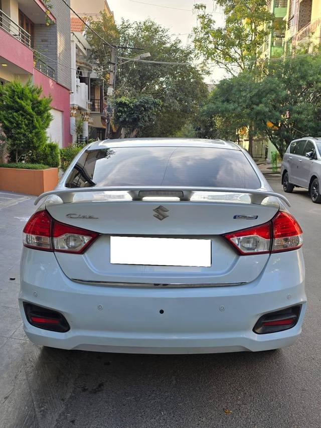 https://images10.gaadi.com/usedcar_image/4297913/original/processed_abede20c7c37f212d84f23846bda3936.jpg?imwidth=6402