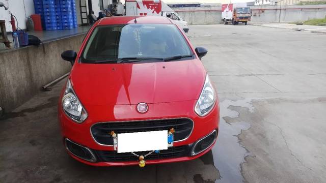 https://images10.gaadi.com/usedcar_image/4297958/original/processed_b6123b75-7fe6-4dc6-b5e4-a50f3c7c7966.jpg?imwidth=6400