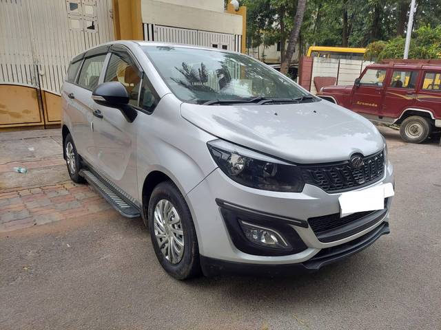 https://images10.gaadi.com/usedcar_image/4297960/original/processed_9166c868049058d0b7b961447f57c720.jpg?imwidth=6400