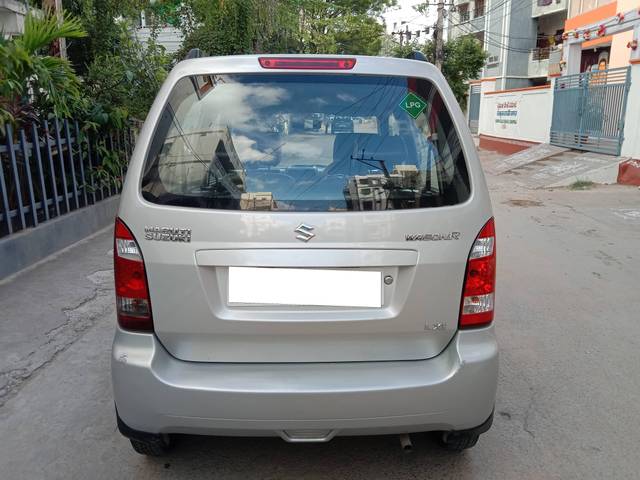 https://images10.gaadi.com/usedcar_image/4297968/original/processed_04c645bd2d81396f7617f15ec658c0a0.jpg?imwidth=6401