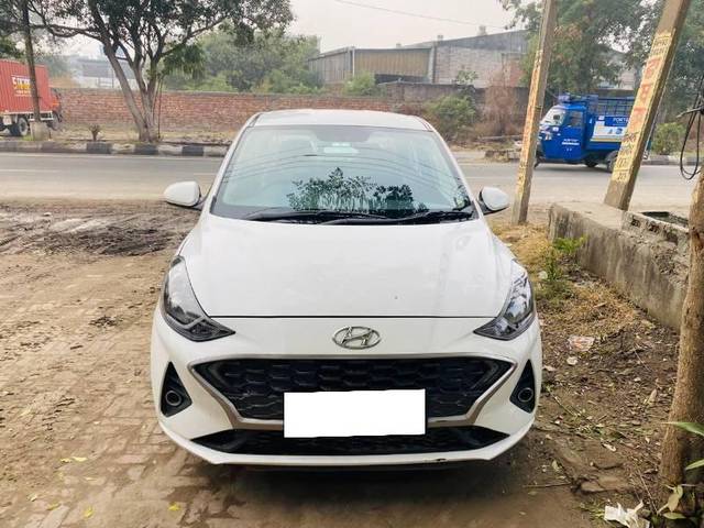 https://images10.gaadi.com/usedcar_image/4298005/original/processed_477b2f60-dda9-4115-81ac-2dd9d0a86429.jpg?imwidth=6400