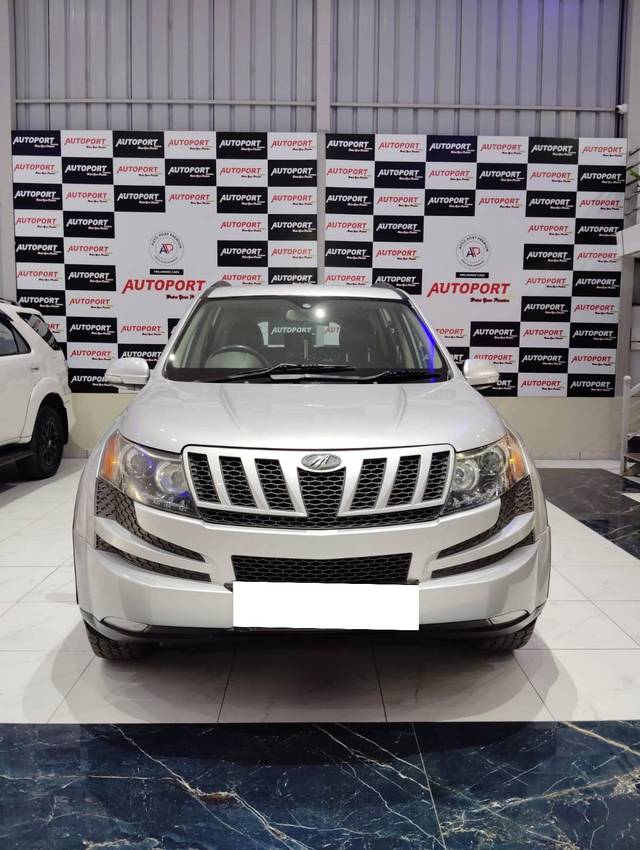 https://images10.gaadi.com/usedcar_image/4298014/original/processed_a53bcc8dfaec028bfb3fa4bcec8ed9ef.jpg?imwidth=6402