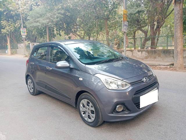 https://images10.gaadi.com/usedcar_image/4298017/original/processed_ad2abf87f332cf112feb2777ff72209f.jpg?imwidth=6400