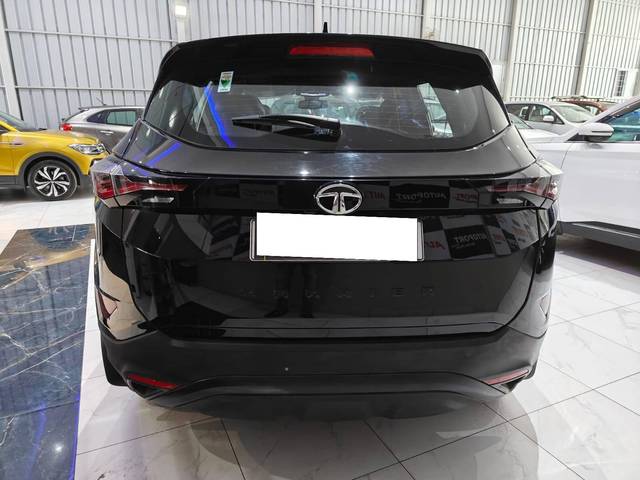 https://images10.gaadi.com/usedcar_image/4298034/original/processed_9e8ce2049862ec07b82ea62679b00256.jpg?imwidth=6401