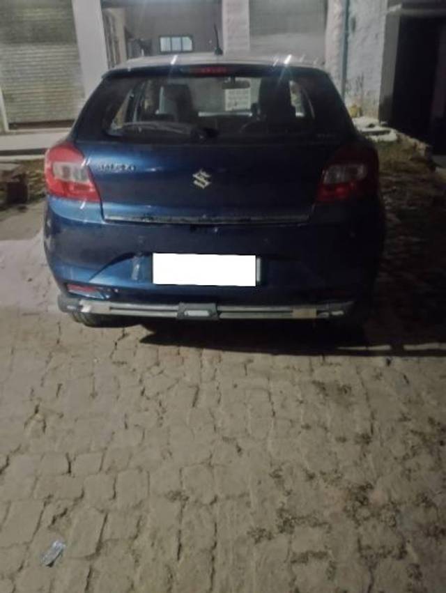 https://images10.gaadi.com/usedcar_image/4298068/original/processed_52220452-9a5a-44e6-af32-1df7380ee5b0.jpg?imwidth=6401