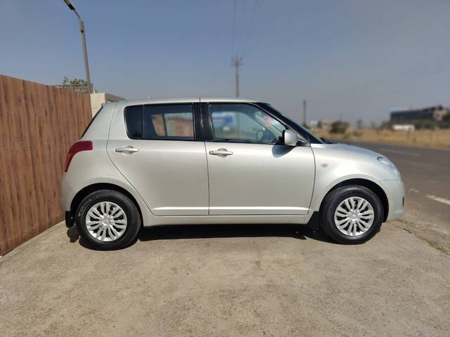 https://images10.gaadi.com/usedcar_image/4298130/original/a153352288b79a6a8080ccd732159ca6.jpg?imwidth=6401