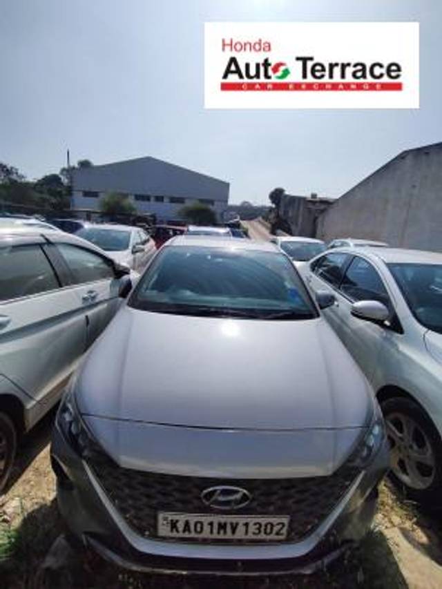 https://images10.gaadi.com/usedcar_image/4298133/original/d48e68fbedf9b5efcb059d9efedf006e.jpeg?imwidth=6400