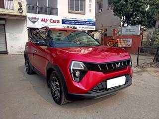 Mahindra XUV 3XO Mahindra XUV 3XO AX5