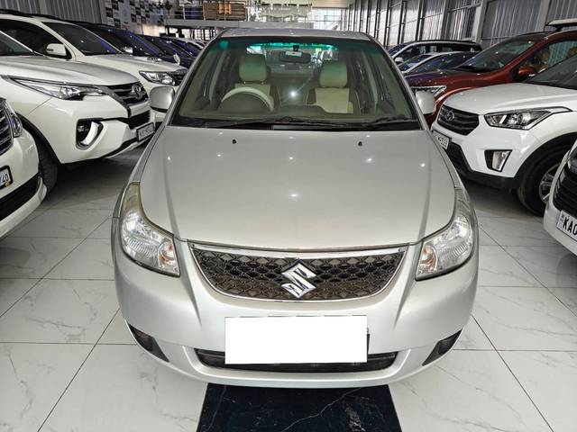 https://images10.gaadi.com/usedcar_image/4298196/original/processed_416bed08ef05b6de0943fc587a438893.jpg?imwidth=6402