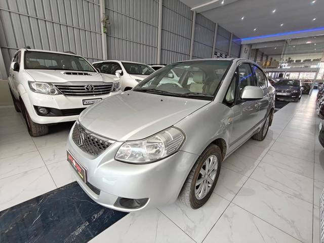 https://images10.gaadi.com/usedcar_image/4298196/original/processed_982e4388a808bdc573ece35288780f5b.jpg?imwidth=6401