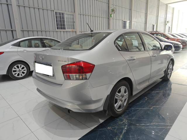 https://images10.gaadi.com/usedcar_image/4298204/original/processed_237638118cc4980ffdf951193b04c5fd.jpg?imwidth=6402