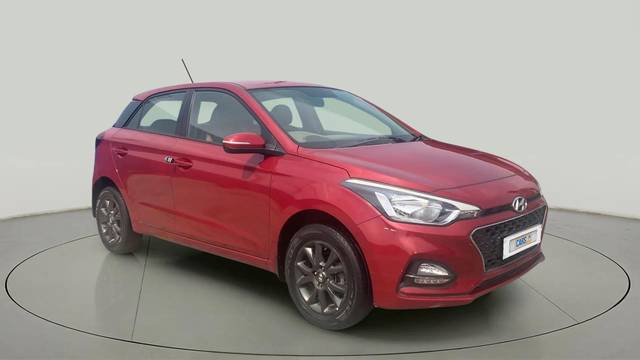 https://images10.gaadi.com/usedcar_image/4298275/original/89580f74e76656de3f7601e75df052d9.jpg?imwidth=6400