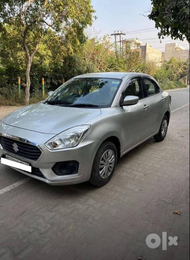 https://images10.gaadi.com/usedcar_image/4298281/original/processed_eb1ec10e41eb592e543cba784b73decb.jpg?imwidth=6400