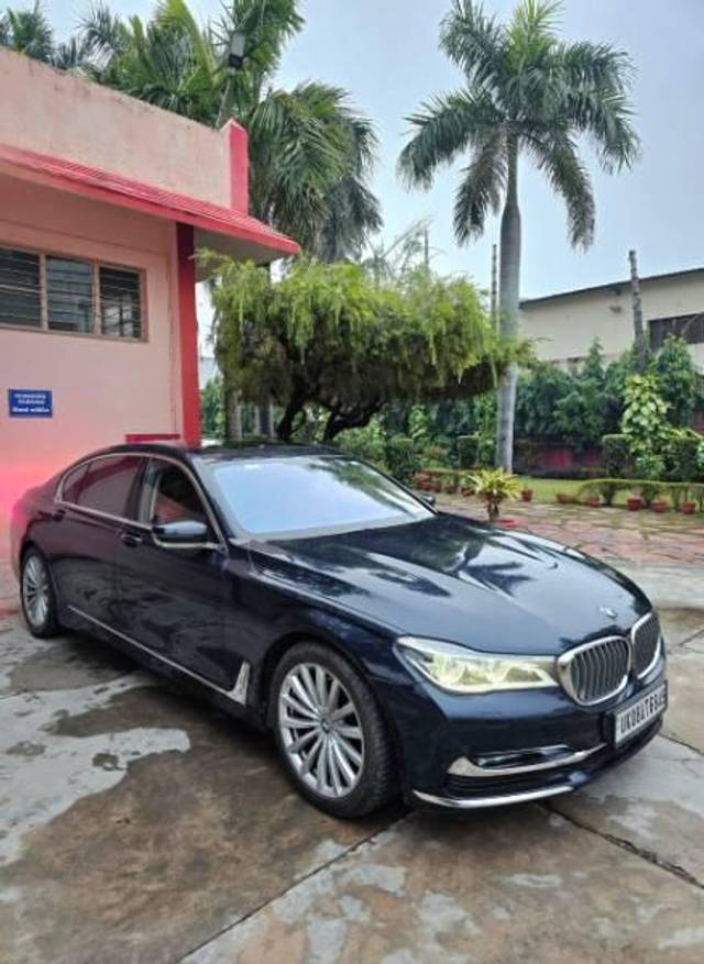 https://images10.gaadi.com/usedcar_image/4298304/original/processed_34ef9d3c-0ae3-44e2-8a35-5958a08b1929.jpg?imwidth=6400