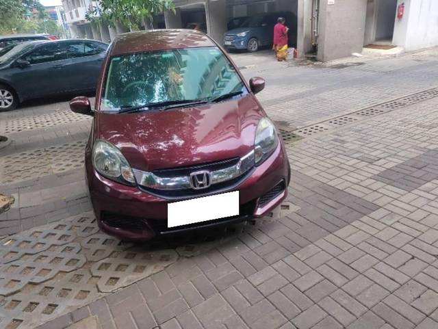 https://images10.gaadi.com/usedcar_image/4298387/original/processed_04941f90-f04d-49aa-af04-c8d30942850f.jpg?imwidth=6402