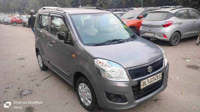 https://images10.gaadi.com/usedcar_image/4298482/original/processed_edd58f9347cb77befdd032b8feebfe94.jpg?imwidth=6400