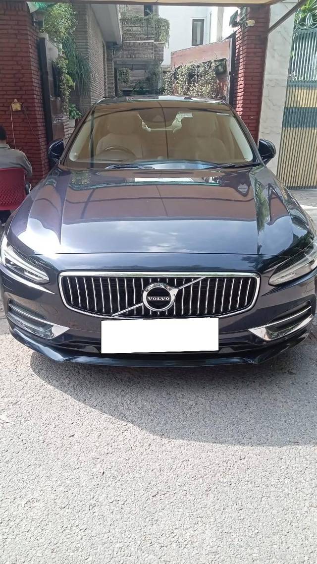 https://images10.gaadi.com/usedcar_image/4298520/original/processed_e6935fdd4e60d77e99962a8efc39e05a.jpg?imwidth=6402