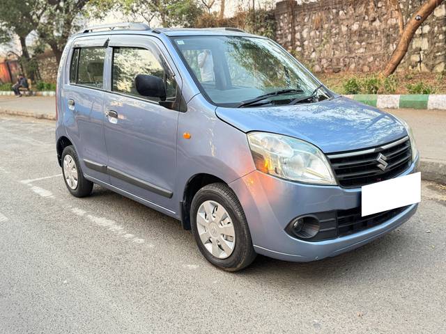 https://images10.gaadi.com/usedcar_image/4298566/original/processed_9882b11cc6ba65936979420a3e7c3a74.jpg?imwidth=6400