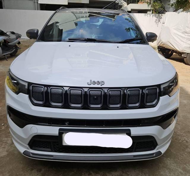 https://images10.gaadi.com/usedcar_image/4298647/original/processed_906e8a2f4610466a53d8205b127f9a21.jpg?imwidth=6400