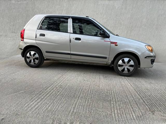 https://images10.gaadi.com/usedcar_image/4298683/original/e749c8d8fa868ef077372ce96d9cd1cf.jpg?imwidth=6401