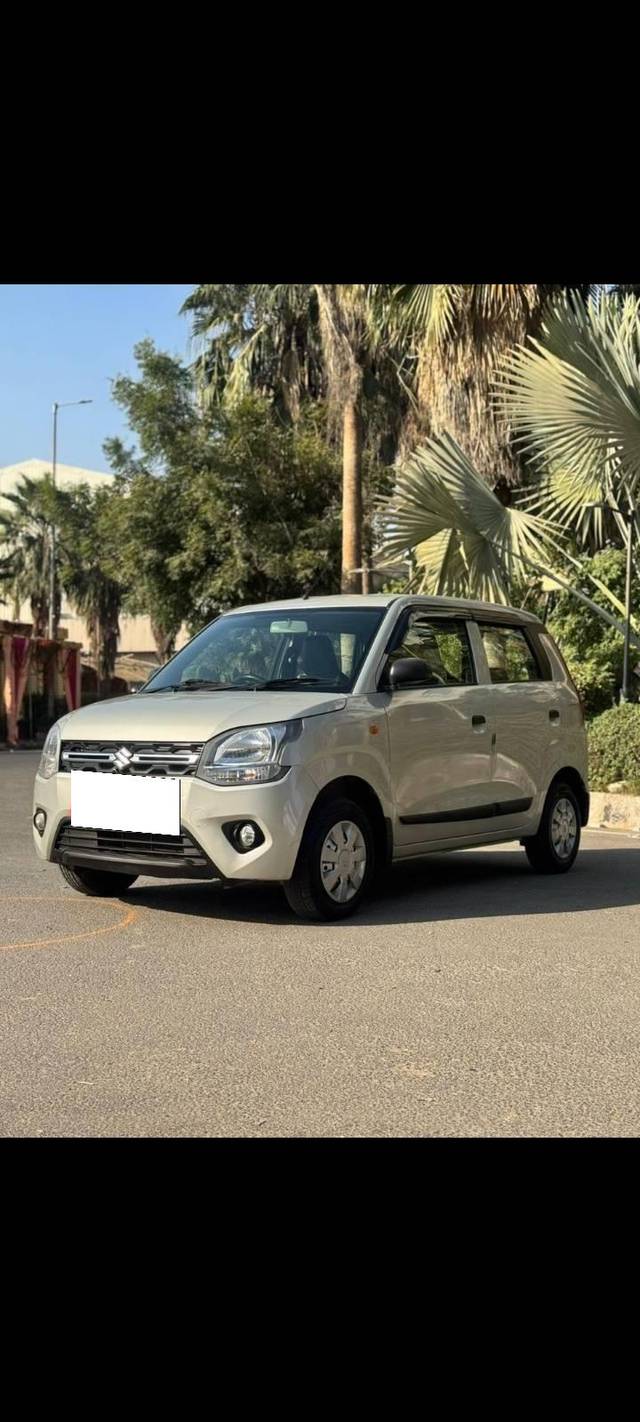 https://images10.gaadi.com/usedcar_image/4298685/original/processed_0921d40489379372d6680f8ba152dcb8.jpg?imwidth=6400