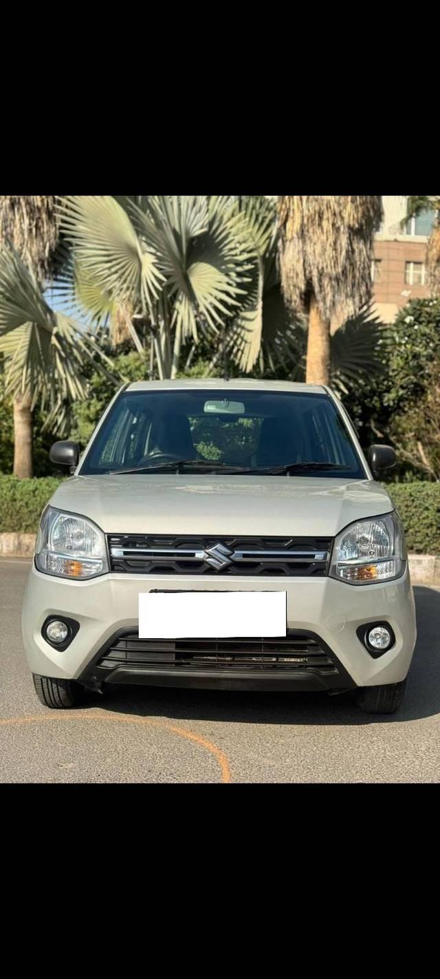 https://images10.gaadi.com/usedcar_image/4298685/original/processed_887ca5494407ecd0eaf8eb3873aa8e56.jpg?imwidth=6401