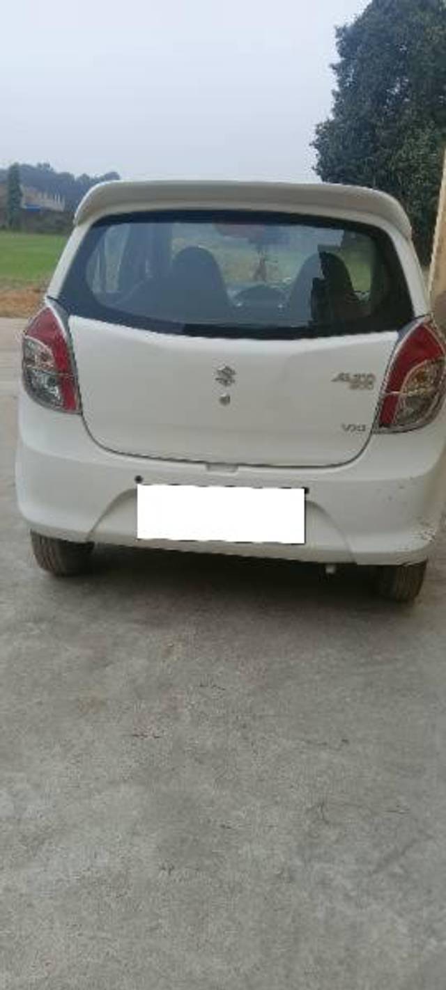 https://images10.gaadi.com/usedcar_image/4298705/original/processed_4e579722-909e-4bdf-a2ec-8a6255765fa9.jpg?imwidth=6401