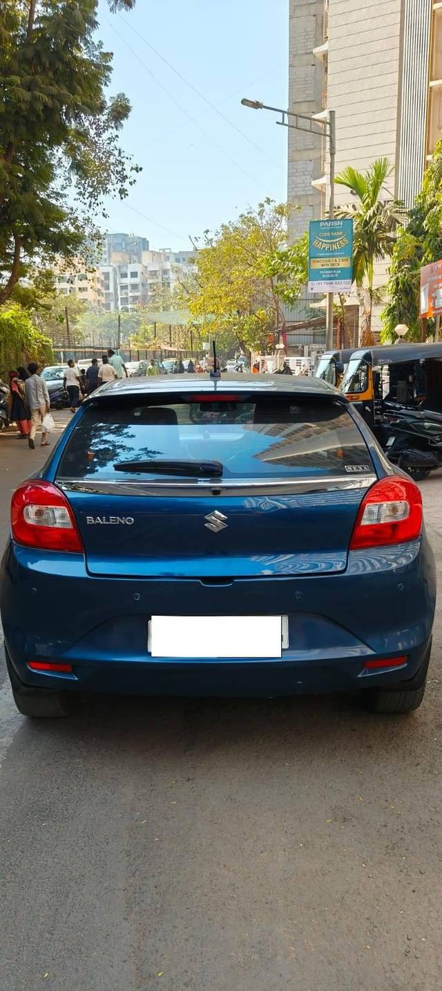 https://images10.gaadi.com/usedcar_image/4298713/original/processed_3cb206e427c9f6e9a5694f30257d5a42.jpg?imwidth=6402