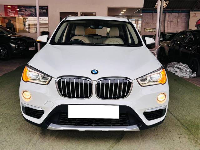 https://images10.gaadi.com/usedcar_image/4298813/original/processed_b53ea7eec65906e1a954148affe347e7.jpg?imwidth=6400