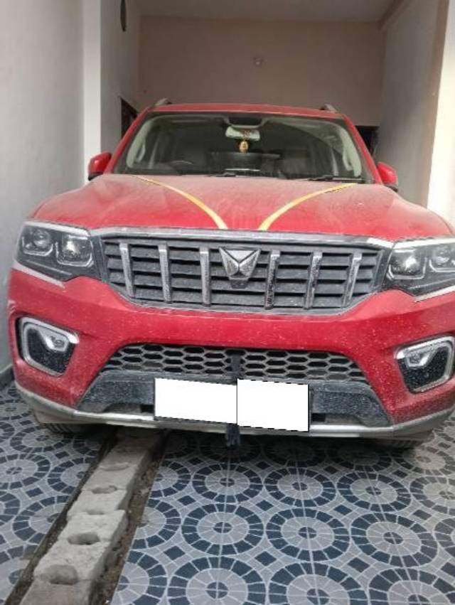 https://images10.gaadi.com/usedcar_image/4298947/original/processed_beb82b10-0f08-45ed-8667-7b497407f7f4.jpg?imwidth=6400