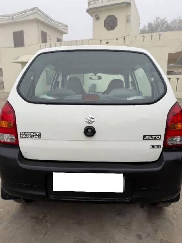 https://images10.gaadi.com/usedcar_image/4298991/original/processed_cb5a3153-8f5e-4120-974c-f461b0aa55c7.jpg?imwidth=6402