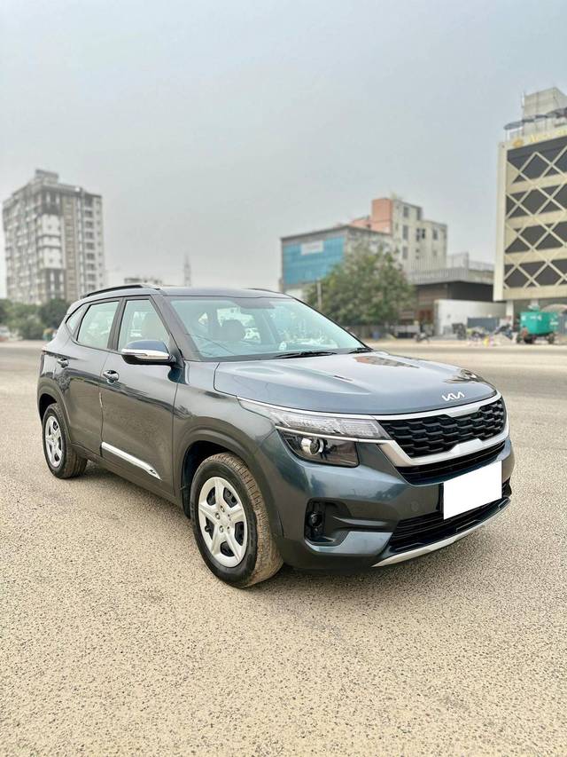 https://images10.gaadi.com/usedcar_image/4299000/original/processed_eda2cb2c8833e48fcb579a9e1b8b4c4b.jpg?imwidth=6400