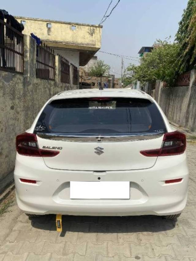 https://images10.gaadi.com/usedcar_image/4299073/original/processed_5a179177-3bb3-4e4f-9a00-5c4eff791677.jpg?imwidth=6402