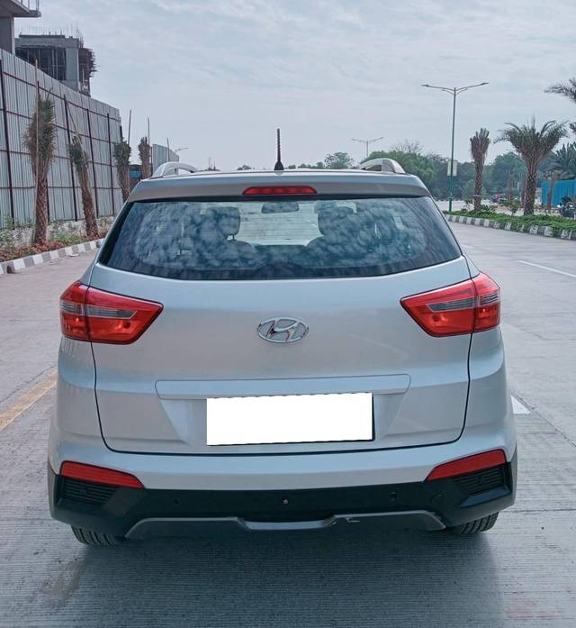 https://images10.gaadi.com/usedcar_image/4299098/original/processed_0a7e08d0df2f06bab21603934a9665ac.jpg?imwidth=6402