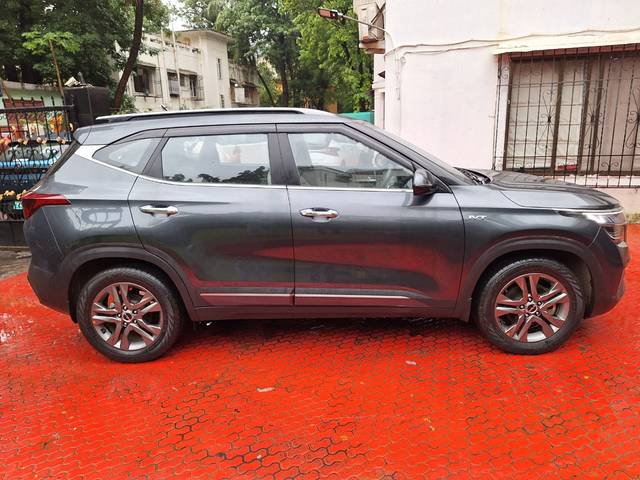 https://images10.gaadi.com/usedcar_image/4299141/original/23184b0d96cf4d11eb0d5b3b2a581bc0.jpeg?imwidth=6401