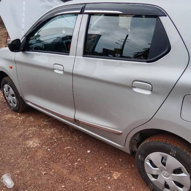 https://images10.gaadi.com/usedcar_image/4299199/original/064dc4667a2058d57a50b5000fa43dc4.jpg?imwidth=6402