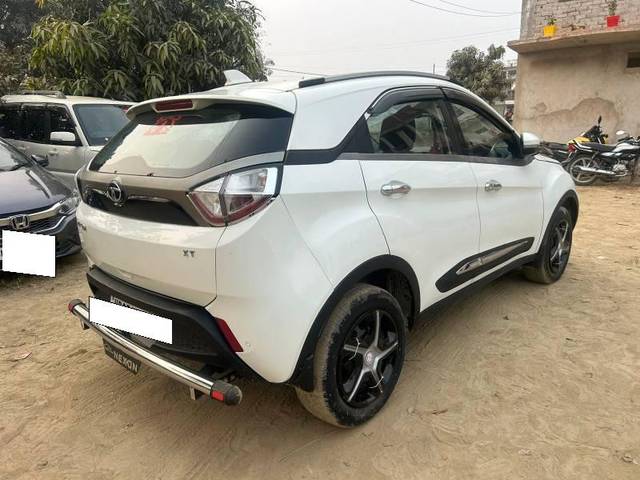 https://images10.gaadi.com/usedcar_image/4299220/original/processed_cee8cb4b-8c35-48bc-b750-5ba11c914730.jpg?imwidth=6401