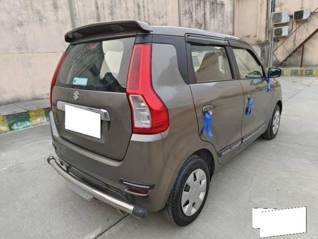 https://images10.gaadi.com/usedcar_image/4299235/original/processed_ff063fcd3675427090594aa1ff53941c.jpg?imwidth=6402