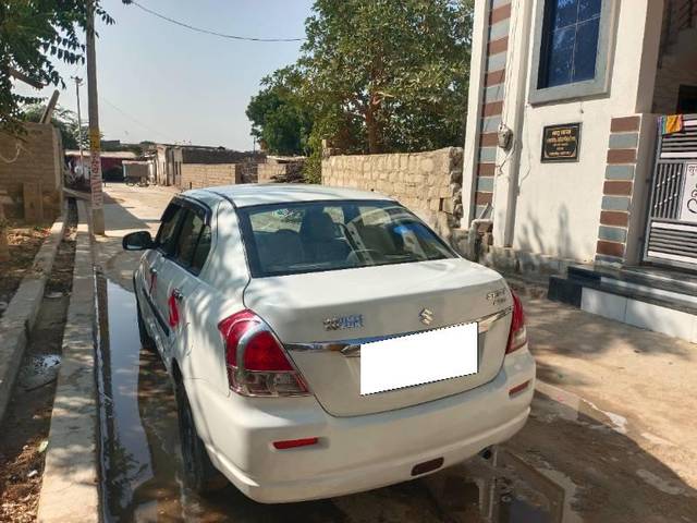 https://images10.gaadi.com/usedcar_image/4299274/original/processed_2cb7d0e2-886e-4d40-9de9-8b4da98a2ff5.jpg?imwidth=6402