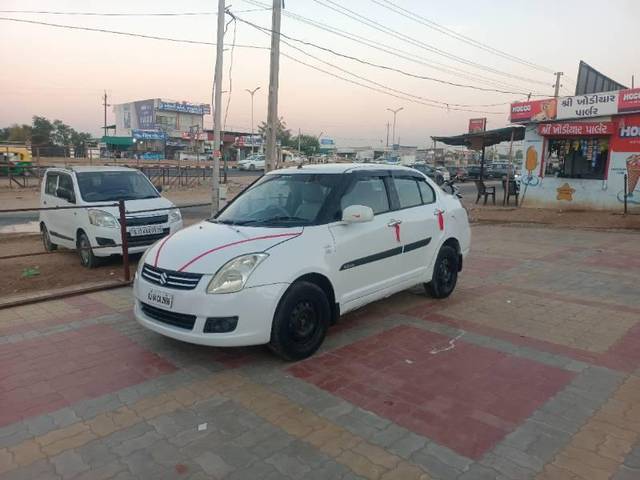 https://images10.gaadi.com/usedcar_image/4299295/original/processed_c17c28d4-7bb3-4294-a10c-5f55ed2b2419.jpg?imwidth=6401