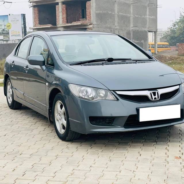 https://images10.gaadi.com/usedcar_image/4299301/original/processed_cbf2aa743502a7adee3b71447d2dc765.jpg?imwidth=6400