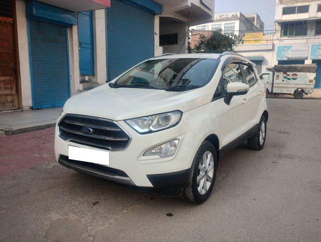 https://images10.gaadi.com/usedcar_image/4299332/original/processed_b59a42e706cfc56a794cf8cbb8ccb6c8.jpg?imwidth=6402