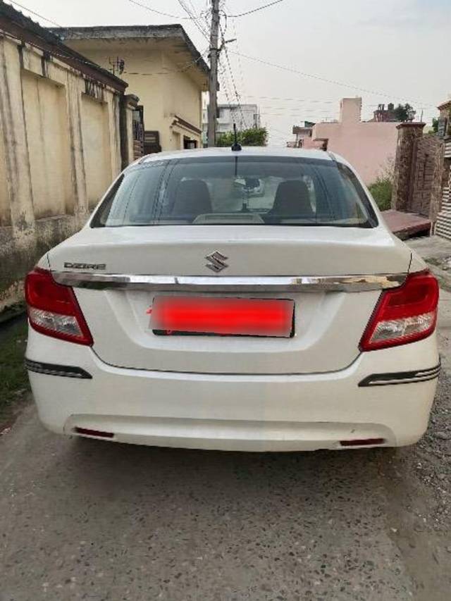 https://images10.gaadi.com/usedcar_image/4299345/original/processed_78155bc2-66c8-42fe-9fc0-bd6205f344d6.jpeg?imwidth=6402