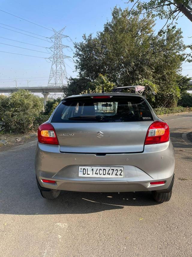 https://images10.gaadi.com/usedcar_image/4299385/original/processed_cb90670394c69b58998d174b1e2281b3.jpg?imwidth=6402