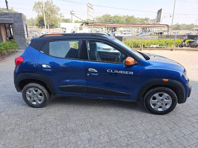 https://images10.gaadi.com/usedcar_image/4299414/original/processed_f65d33ef0d50058e3a321a43b9766592.jpg?imwidth=6401