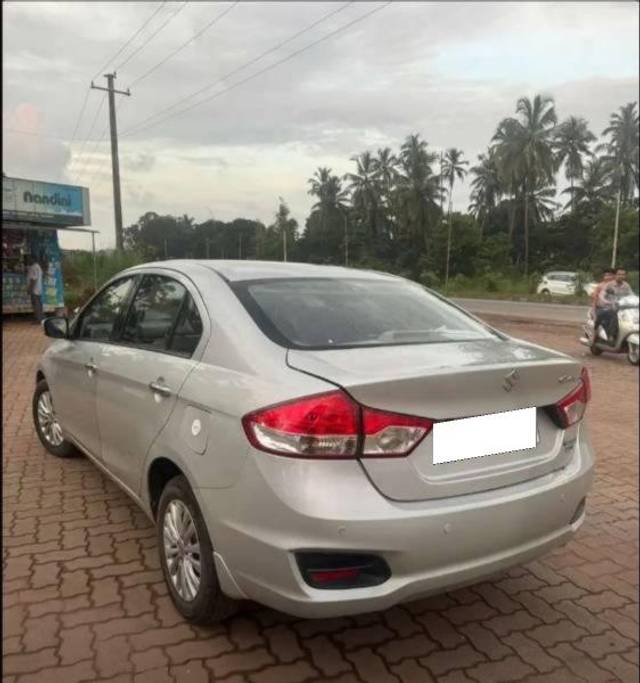 https://images10.gaadi.com/usedcar_image/4299416/original/processed_a99d1424-285a-485c-8f2b-010ad2677a47.jpg?imwidth=6402